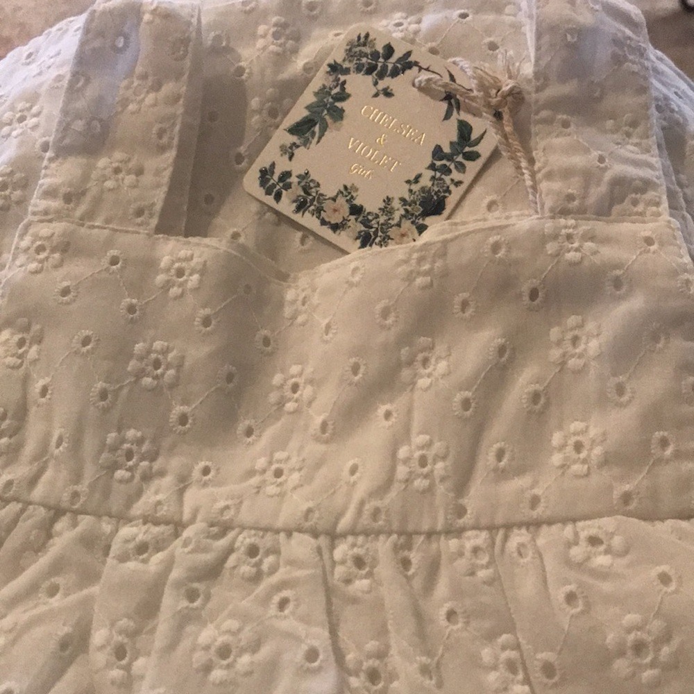 Chelsea & Violet white asymmetric eyelet dress. Size 4T - Picture 11 of 16